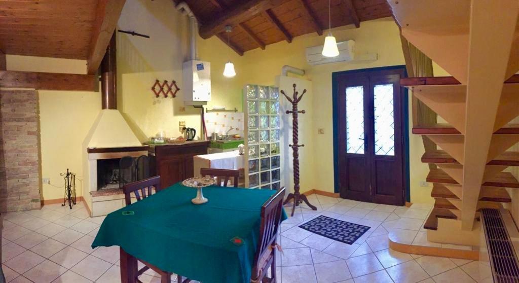 Casa Fiorita Bed & Breakfast Sant'Enea Екстериор снимка